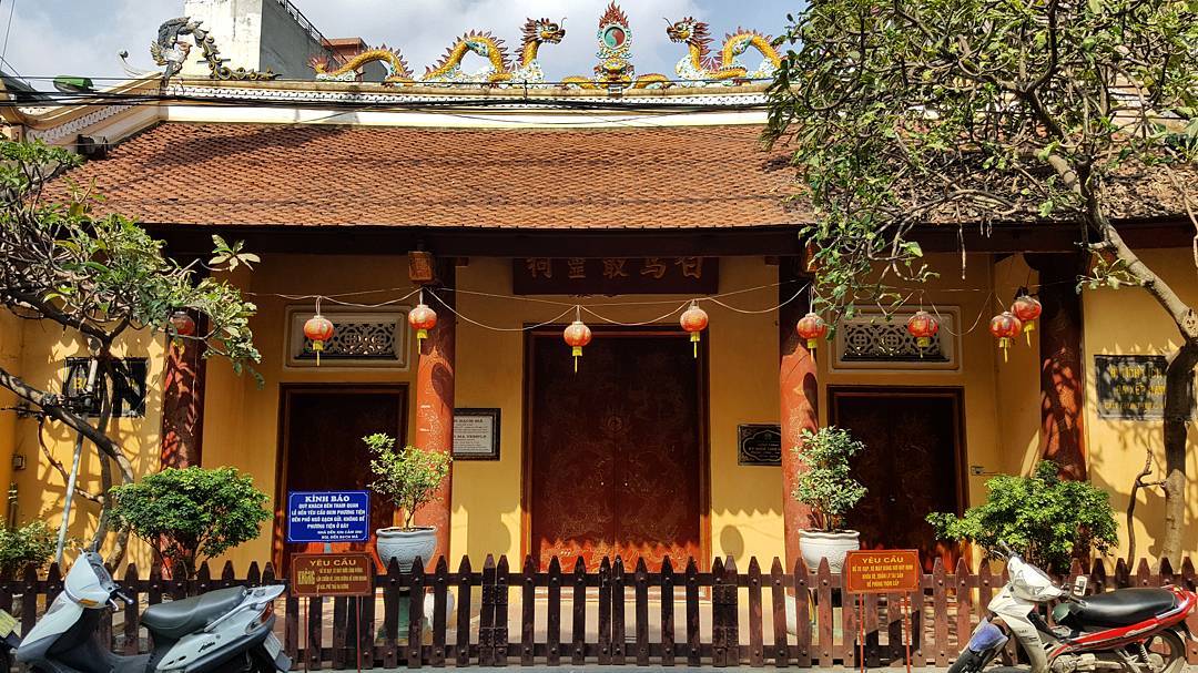media/images/country-pages/vietnam/hanoi-and-nearby/best-of-city/comfort-best-of-hanoi/bach-ma-temple/3847709-1-eng-GB/bach-ma-temple.jpg