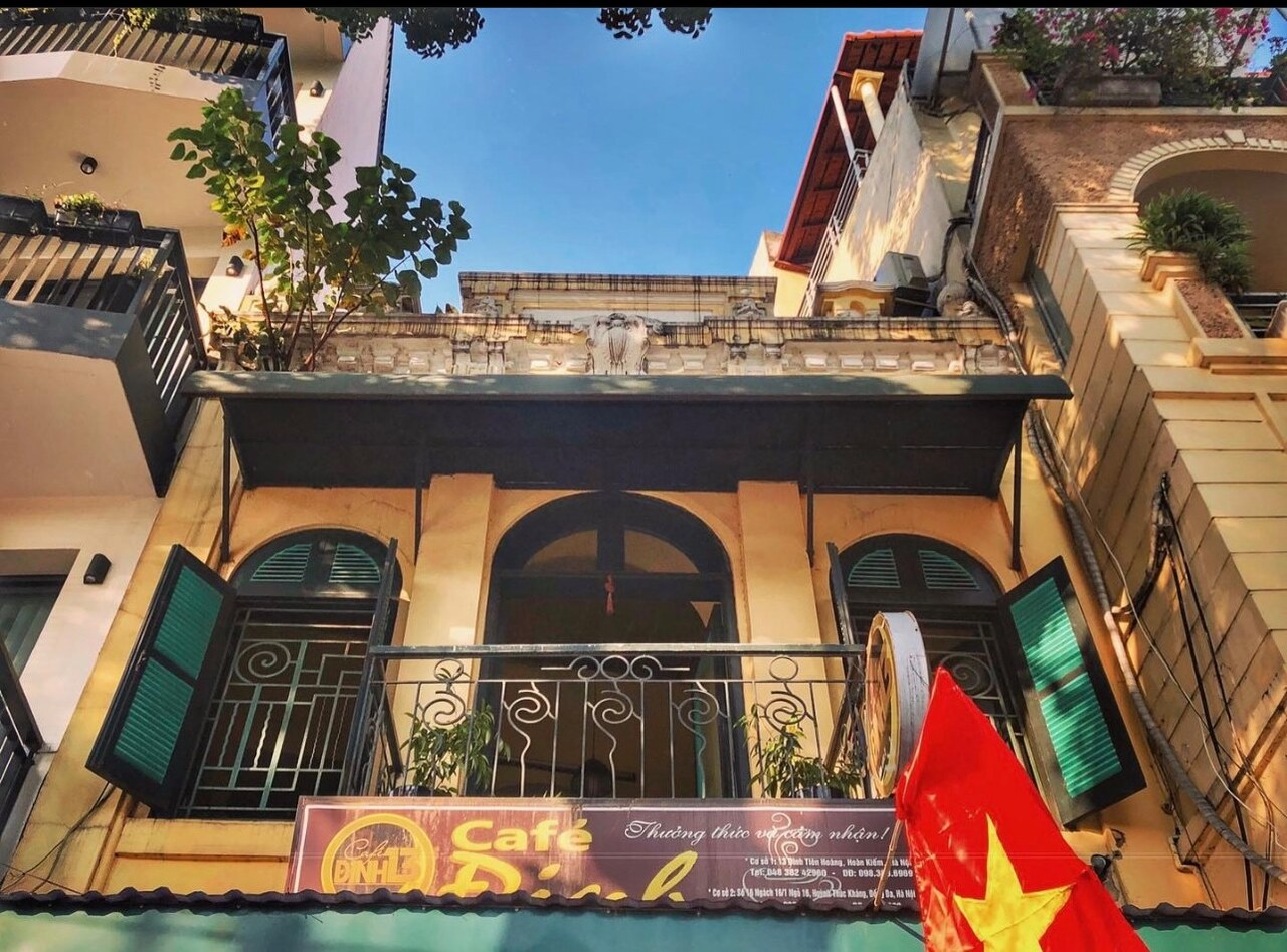 media/images/country-pages/vietnam/hanoi-and-nearby/best-of-city/comfort-best-of-hanoi/dinh-cafe/3847691-1-eng-GB/dinh-cafe.jpg