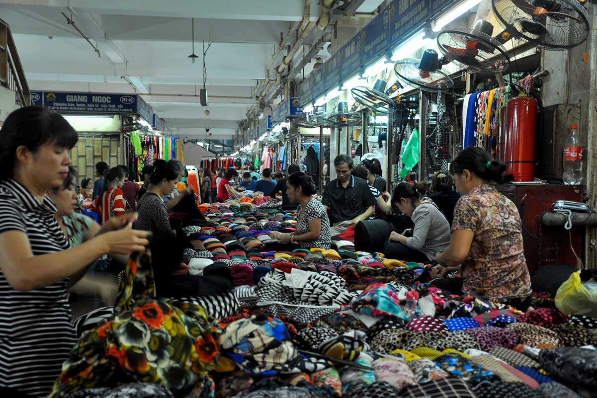 media/images/country-pages/vietnam/hanoi-and-nearby/best-of-city/comfort-best-of-hanoi/dong-xuan-market/3847730-1-eng-GB/dong-xuan-market.jpg