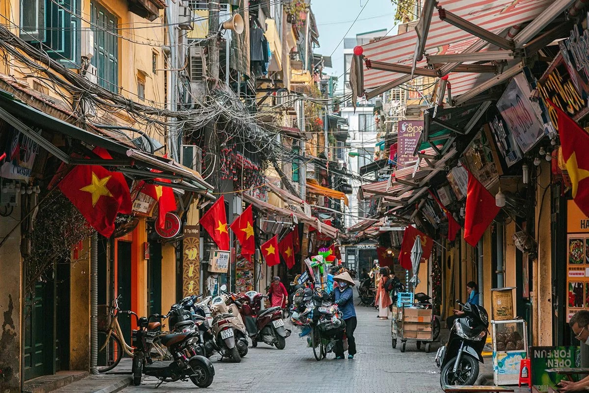 media/images/country-pages/vietnam/hanoi-and-nearby/best-of-city/comfort-best-of-hanoi/hanoi/3847685-1-eng-GB/hanoi.jpg
