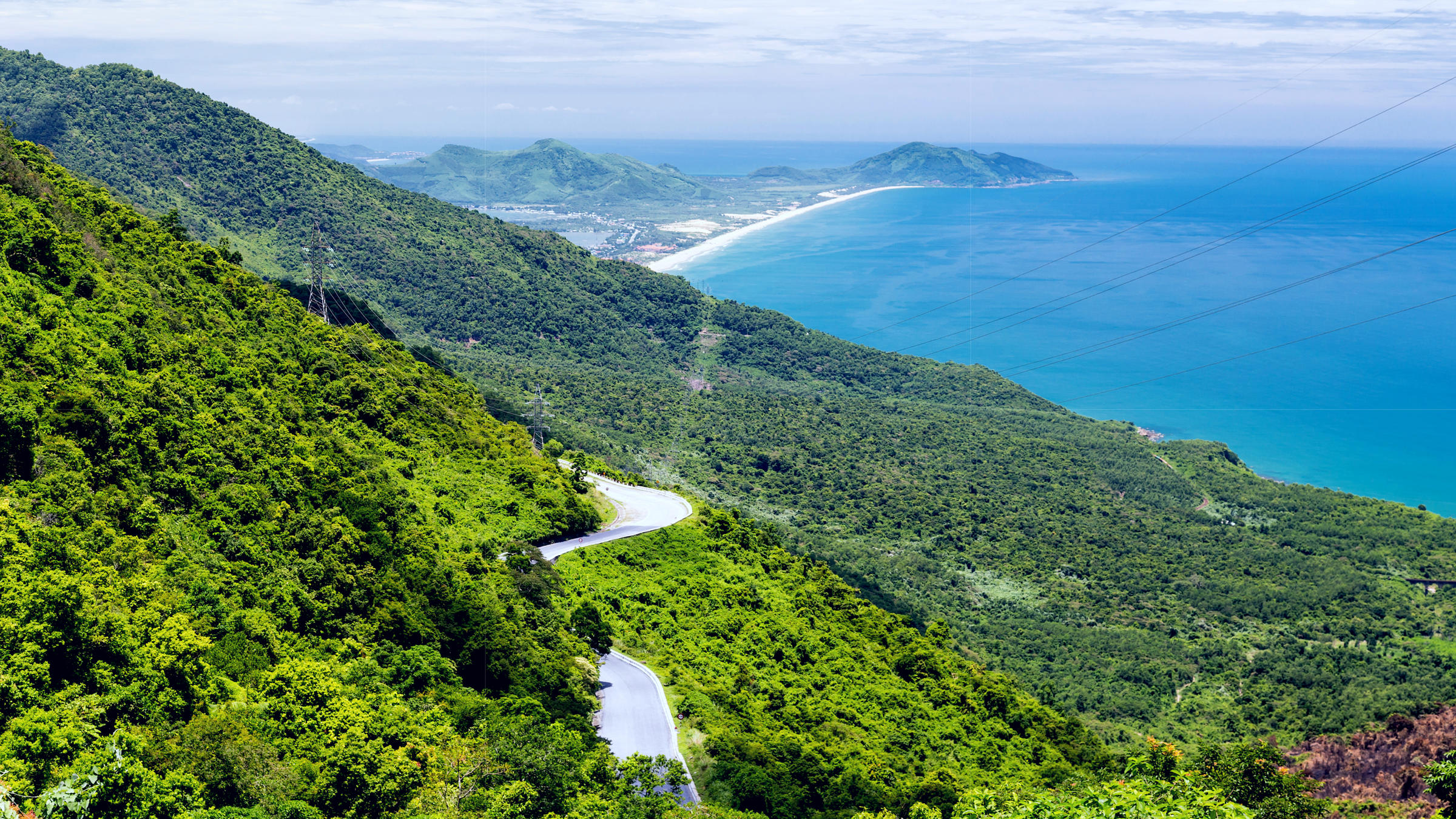 media/images/country-pages/vietnam/hanoi-and-nearby/journeys/comfort-vietnam-explorer/khaivan_pass/3428930-1-eng-GB/khaivan_pass.jpg