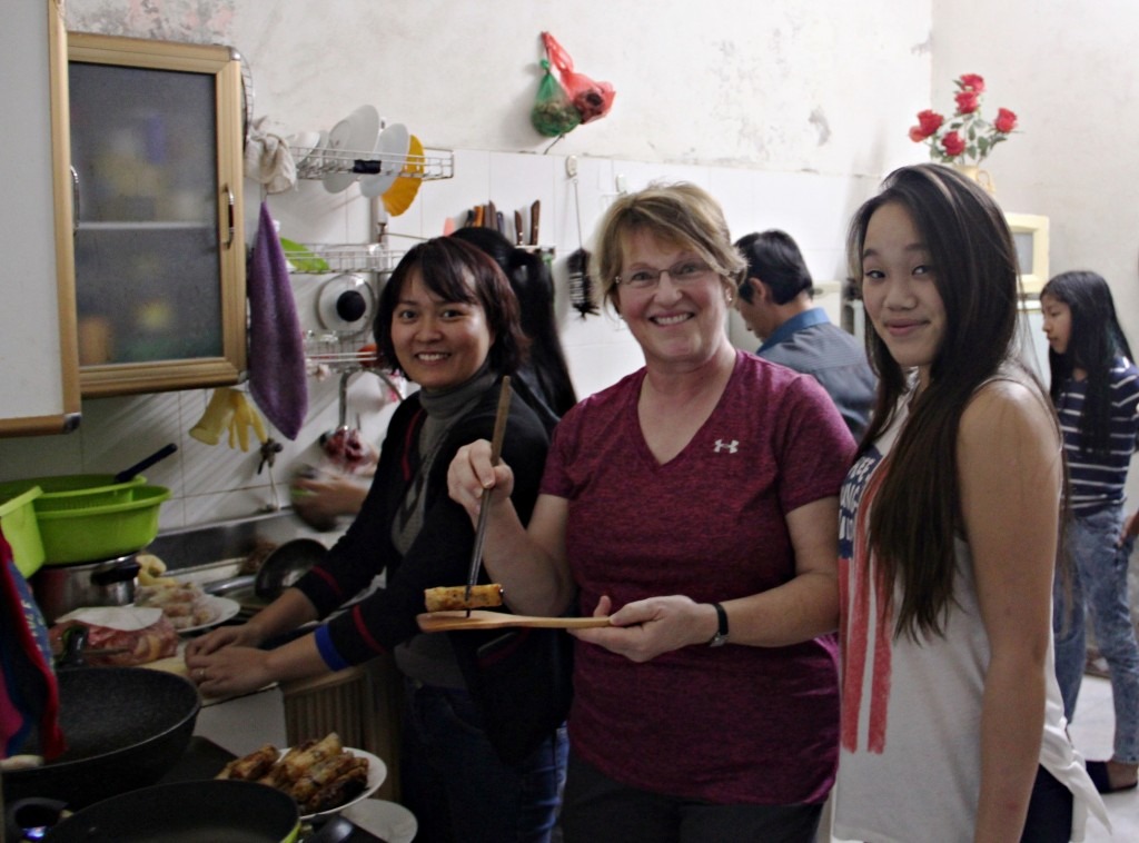 media/images/country-pages/vietnam/hanoi-and-nearby/trips/hanoi-old-quarter-walking-experience/dinner11/3650094-1-eng-GB/dinner11.jpg