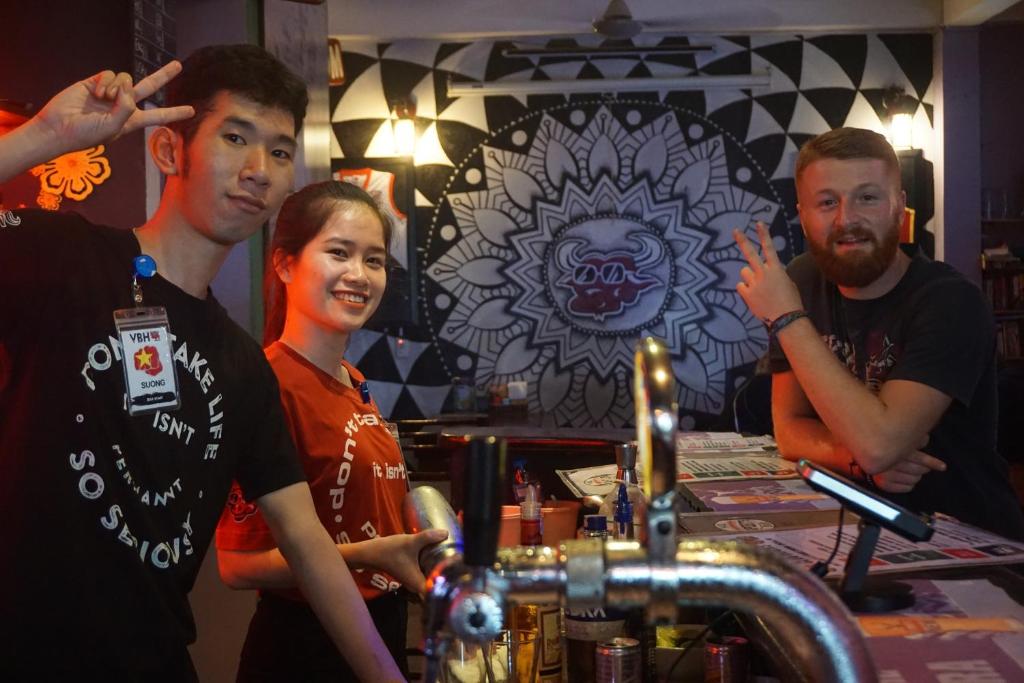 media/images/country-pages/vietnam/hanoi-nearby/connect-stays/backpacker-ha-noi-to-ho-chi-minh-connect-and-stay/252875611/3398794-1-eng-GB/252875611.jpg