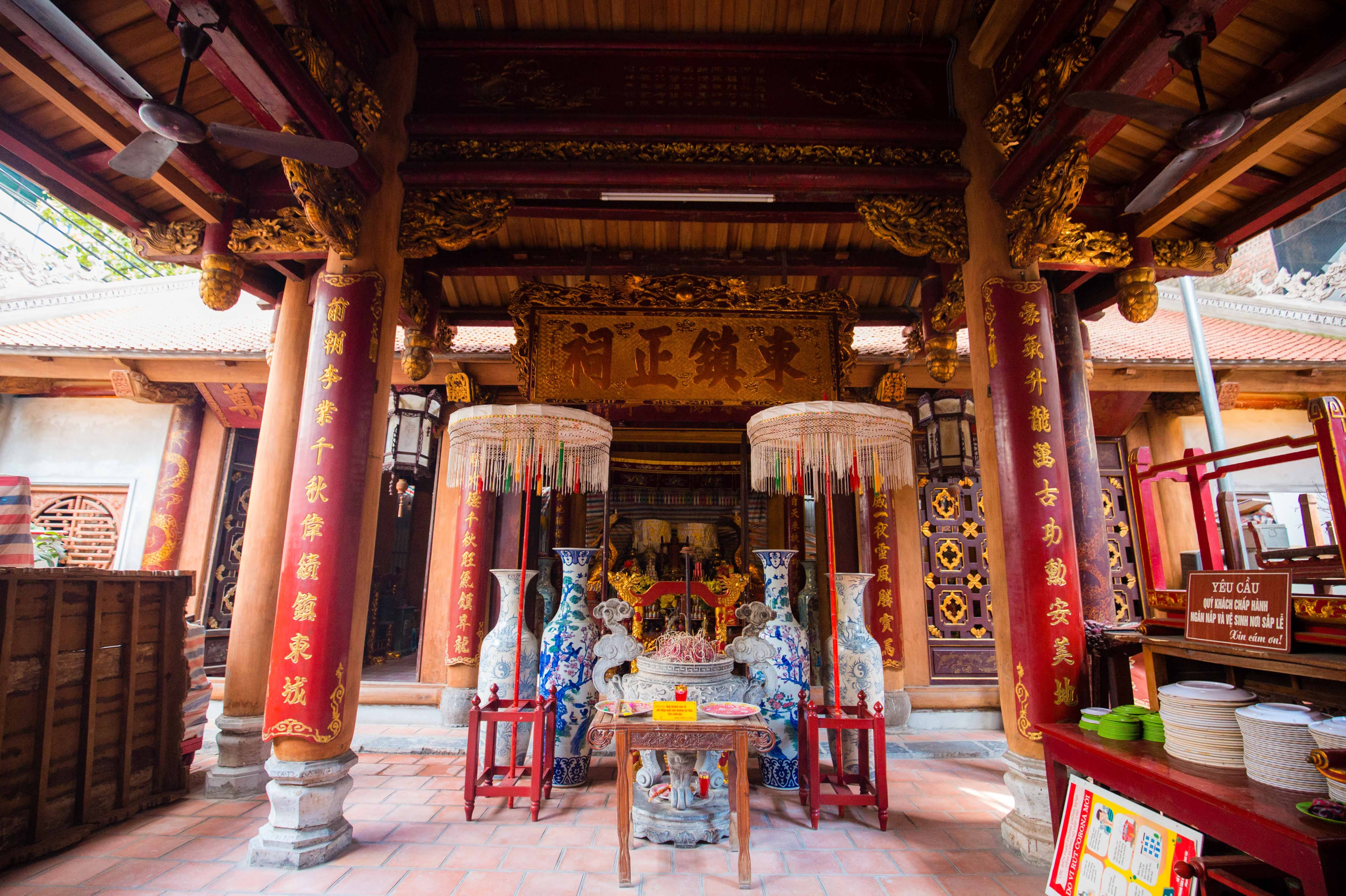 media/images/country-pages/vietnam/hanoi-nearby/trips/hanoi-old-quarter-walking-experience/anh-2-bach-ma/3407561-1-eng-GB/anh-2-bach-ma.jpg