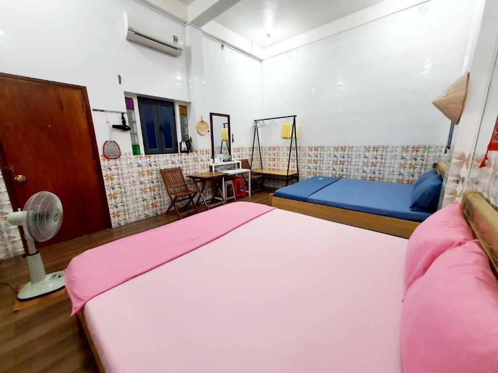 media/images/country-pages/vietnam/ho-chi-minh-and-nearby/connect-and-stays/backpacker-plus-ho-chi-minh-to-phnom-penh-connect-stay/hpcs9/4192561-1-eng-GB/hpcs9.jpg