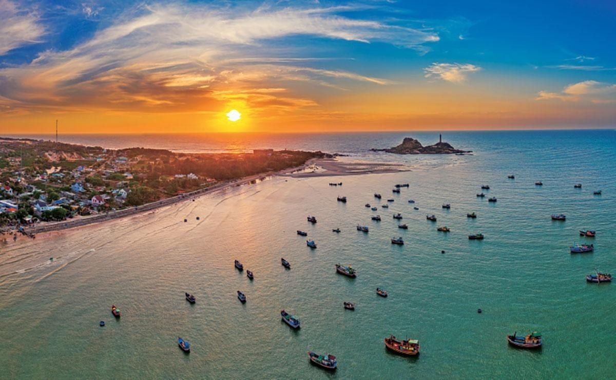 media/images/country-pages/vietnam/ho-chi-minh-and-nearby/trips/backpacker-ho-chi-minh-to-mui-ne-beach-experience/mnbe1/4194331-1-eng-GB/mnbe1.png