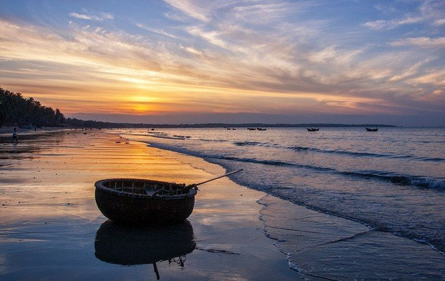 media/images/country-pages/vietnam/ho-chi-minh-and-nearby/trips/backpacker-ho-chi-minh-to-mui-ne-beach-experience/mnbe4/4194349-1-eng-GB/mnbe4.png