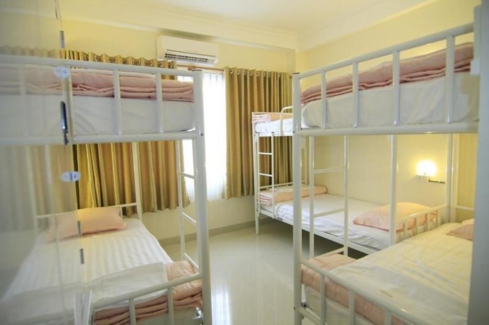 media/images/country-pages/vietnam/ho-chi-minh-nearby/connect-stays/backpacker-ho-chi-minh-to-ha-noi-connect-and-stay/phan-anh-backpacker-dorm-room2/3403852-1-eng-GB/phan-anh-backpacker-dorm-room.jpg
