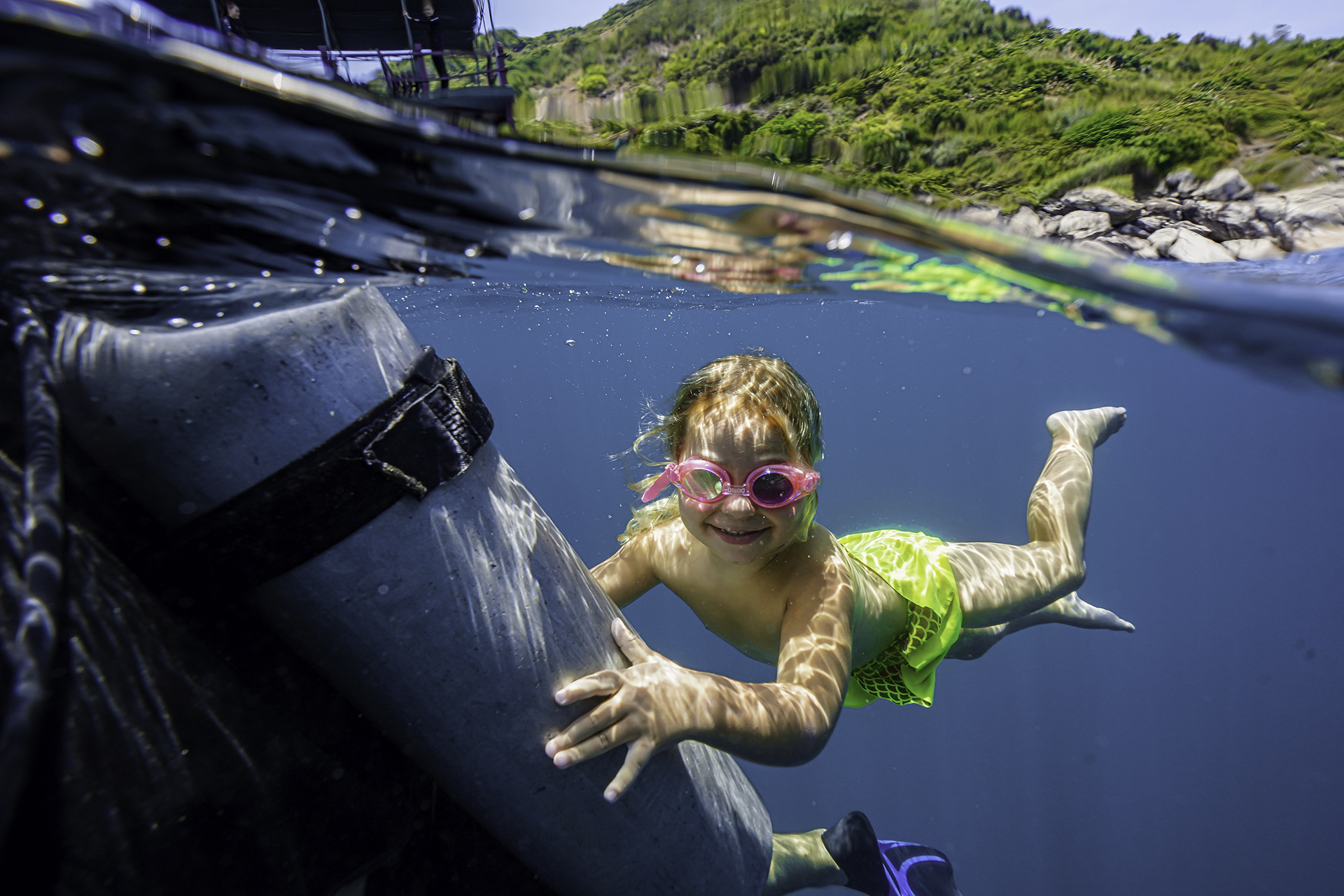media/images/country-pages/vietnam/the-central-coast/trips/cham-island-homestay-experience/9/3641889-1-eng-GB/9.jpg