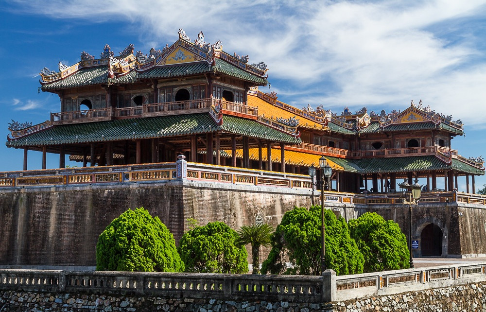 Comfort Ha Long to Ninh Binh to Hue Adventure